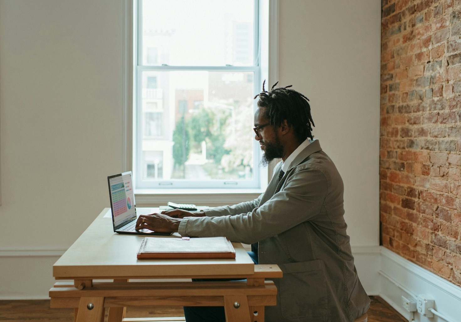 The Ultimate Guide to Digital Nomad Success